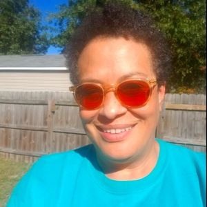 Meet your Posher, Della r